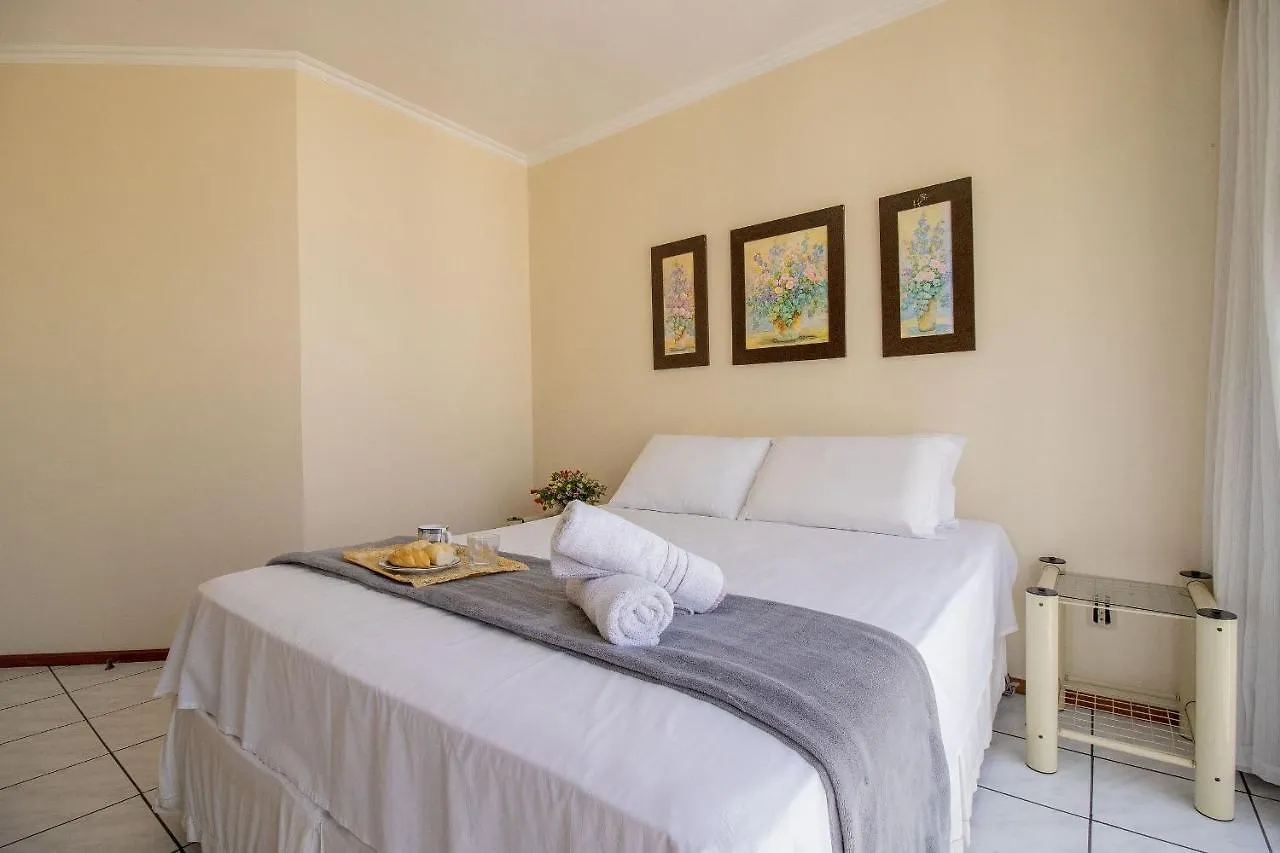 PR143 - PRÓXIMO A AVENIDA BRASIL, GARAGEM CAMIONETE, 4 DORM, CLIMATIZADO, Wi-Fi Apartamento Balneário Camboriú Brasil